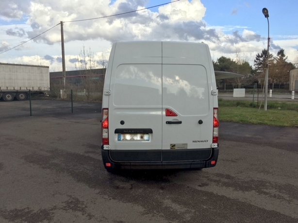 CAMION ALIMENTATION GENERALE BOULANGERIE --- 34.000€