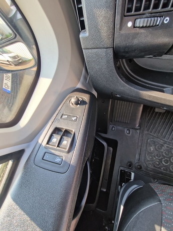 Peugeot BOXER L2H2 3 places cabine